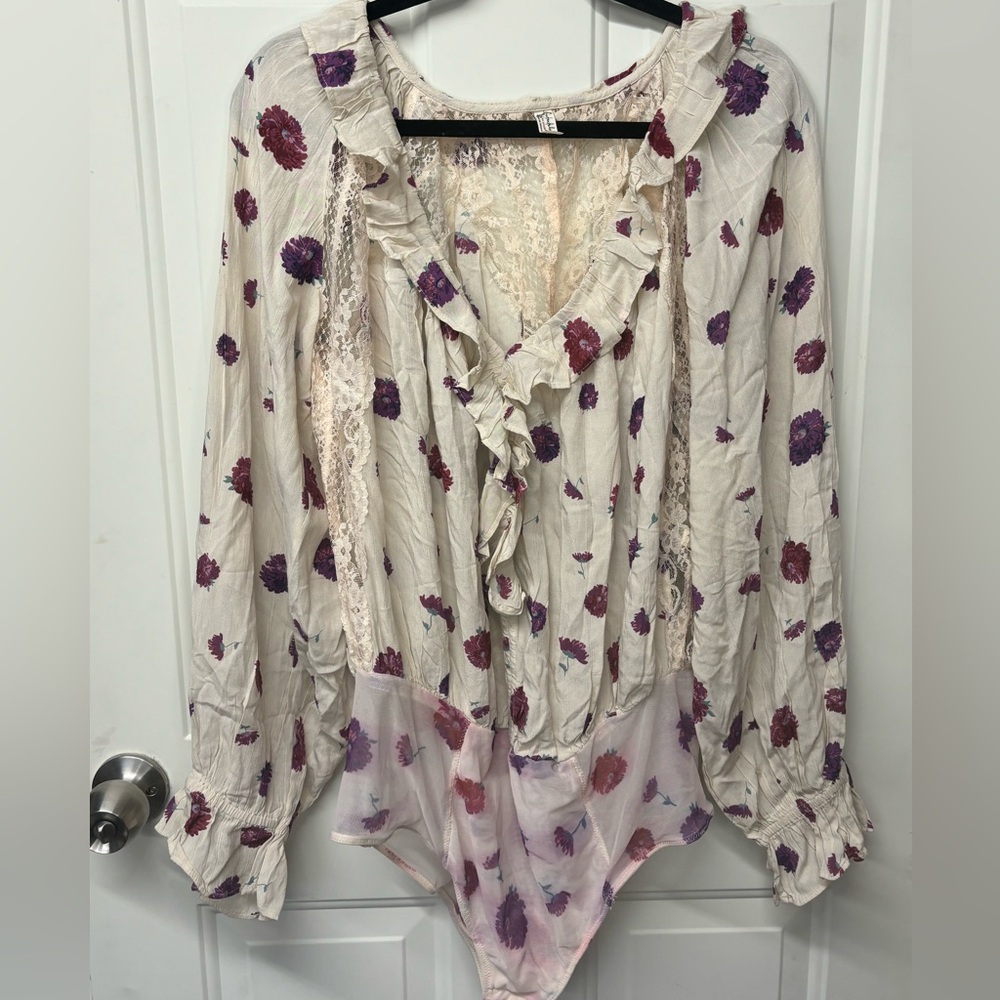 Free People Poppy Printed Bodysuit in Cream. - - Picture 4 of 5